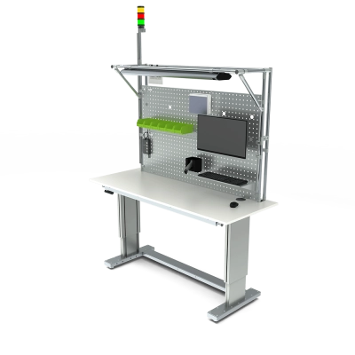 Electrically adjustable worktable