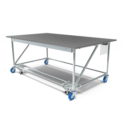 Flat mobile workbench